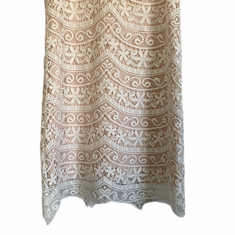 NWOT LAVENDER BROWN White Lace Overlay Dress - Picture 3 of 10